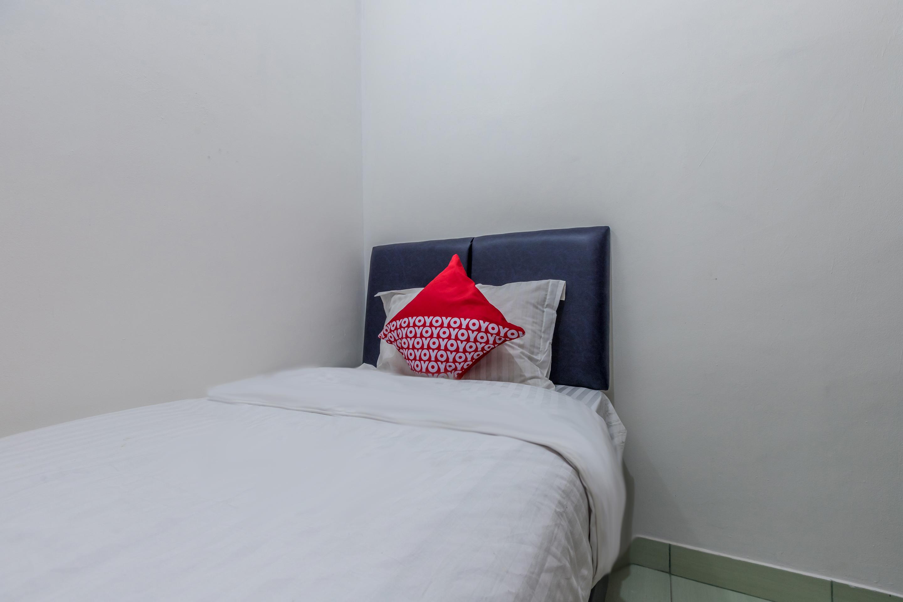 Super Oyo 1487 Residence Khoe Джакарта Екстер'єр фото